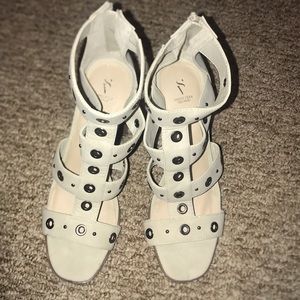 NWOT Simply Vera Heeled Sandals (Size: 9.5)